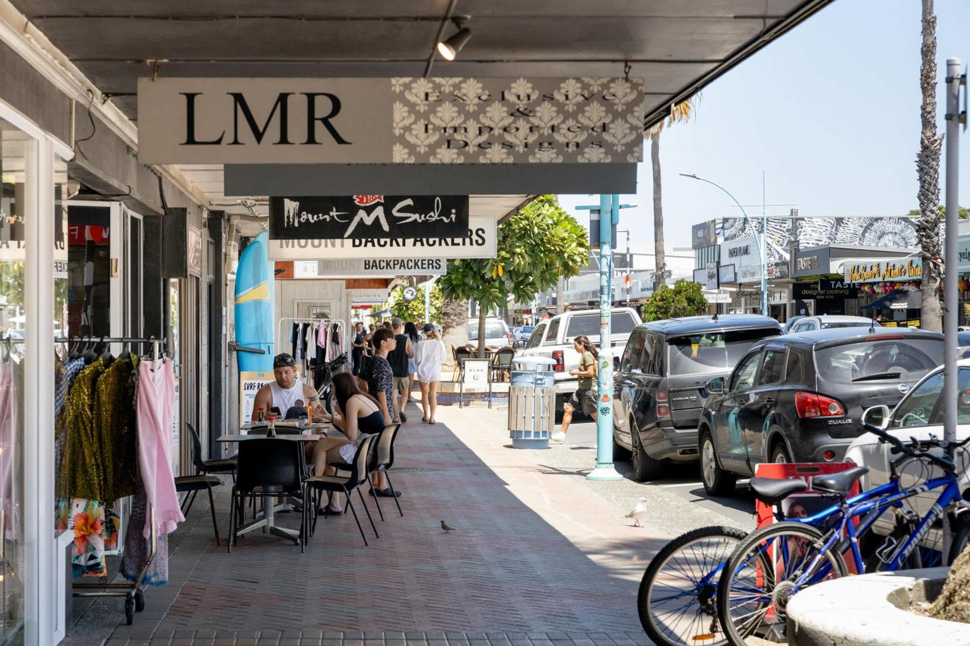 Apartamento Oceanside Bliss - Absolute Beachfront - Uninterrupted Ocean Views With Pool Mount Maunganui Exterior foto